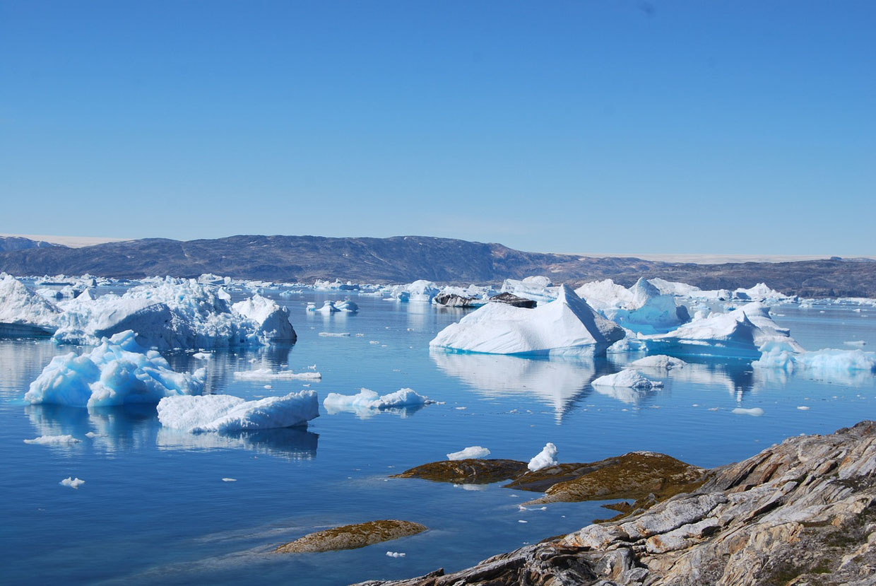 acrtic-sea-ice-melting-over-last-35-years